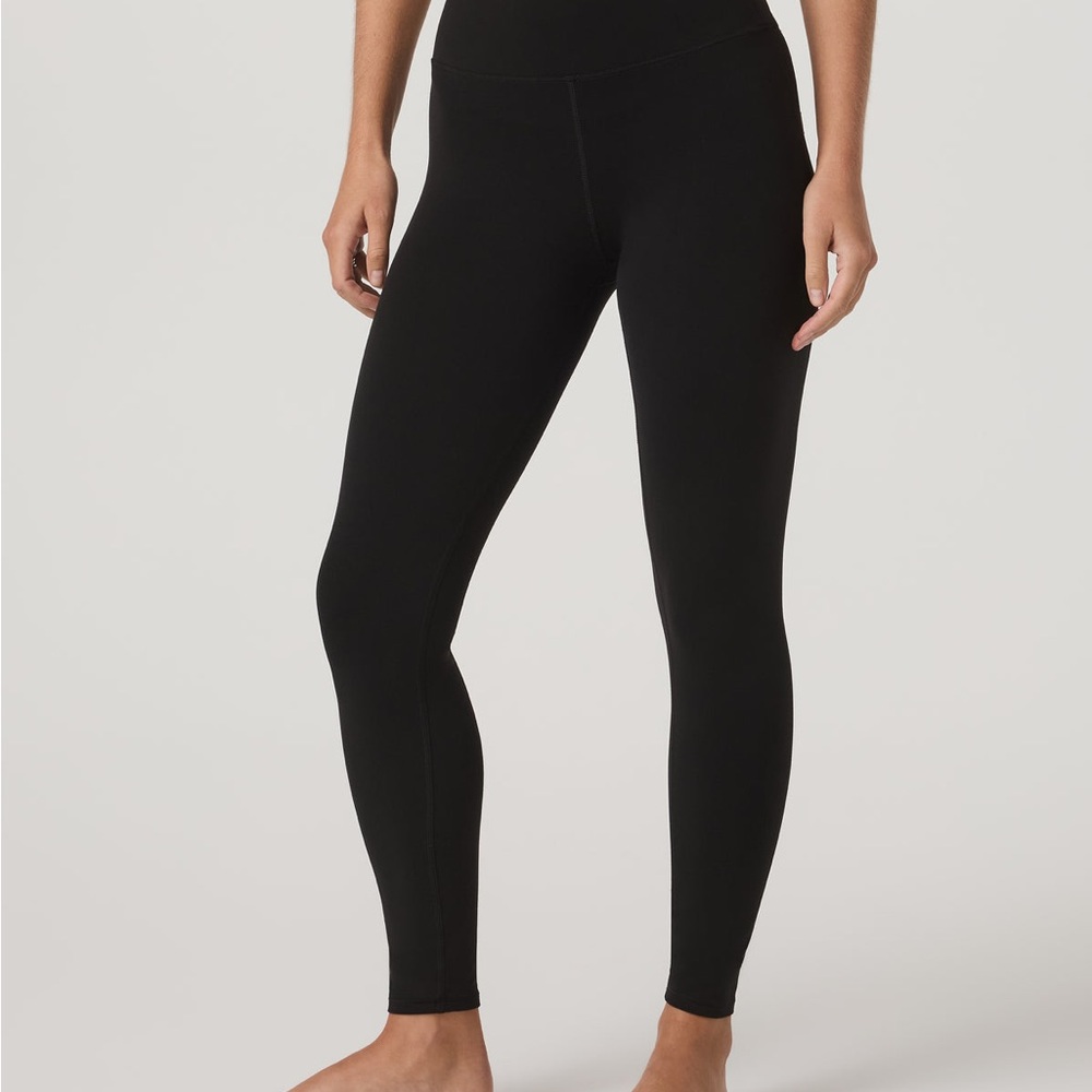 Vuori Black AllTheFeels Leggings Size M